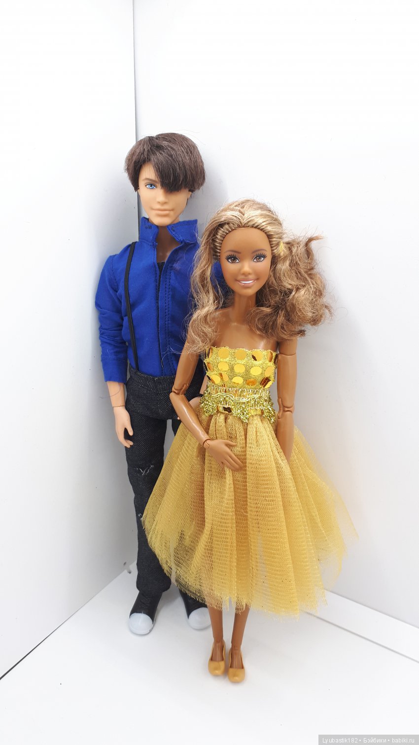 Жизнь в городе N. Десять негритят. Часть первая