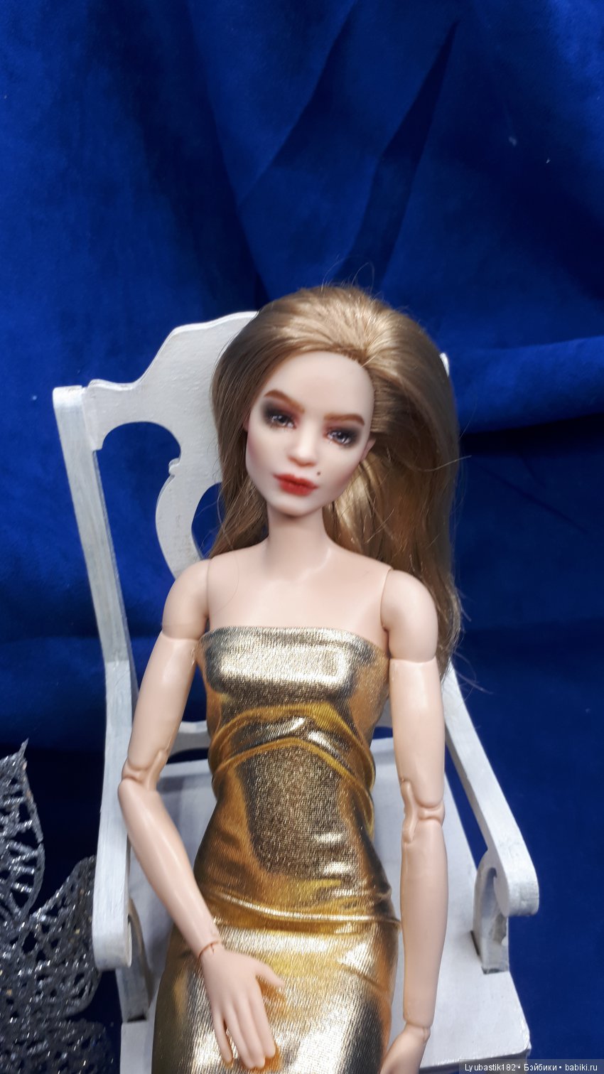 Жизнь в городе N. Краткий путеводитель по героям