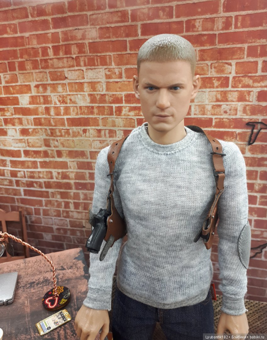 Жизнь в городе N. Краткий путеводитель по героям