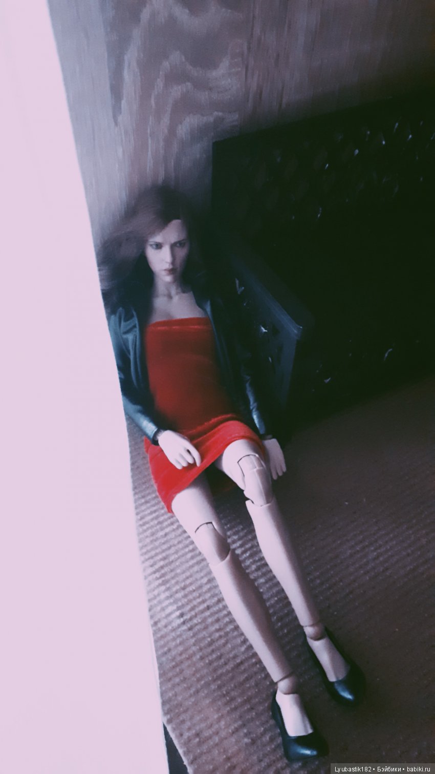 Неверные. Есть способность находить приключения