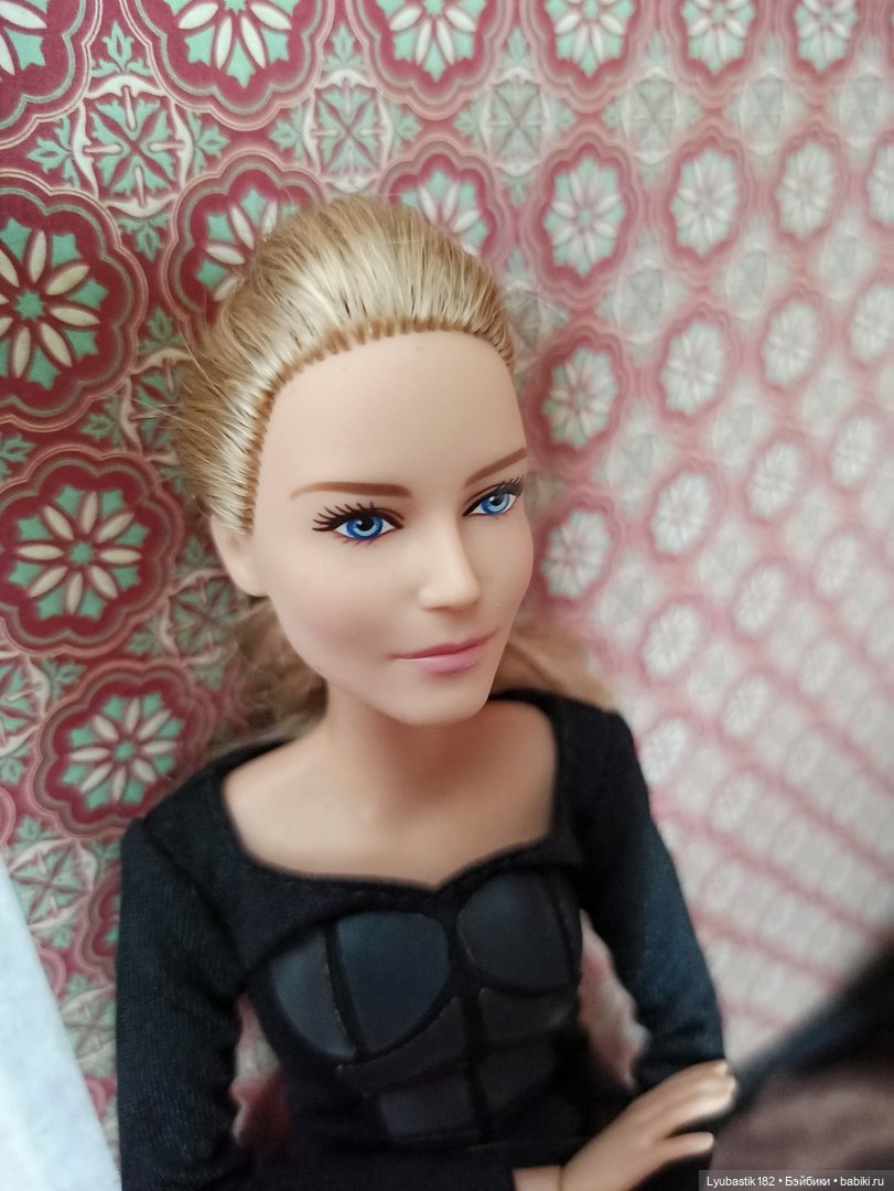 Неверные. Неподходящие роли