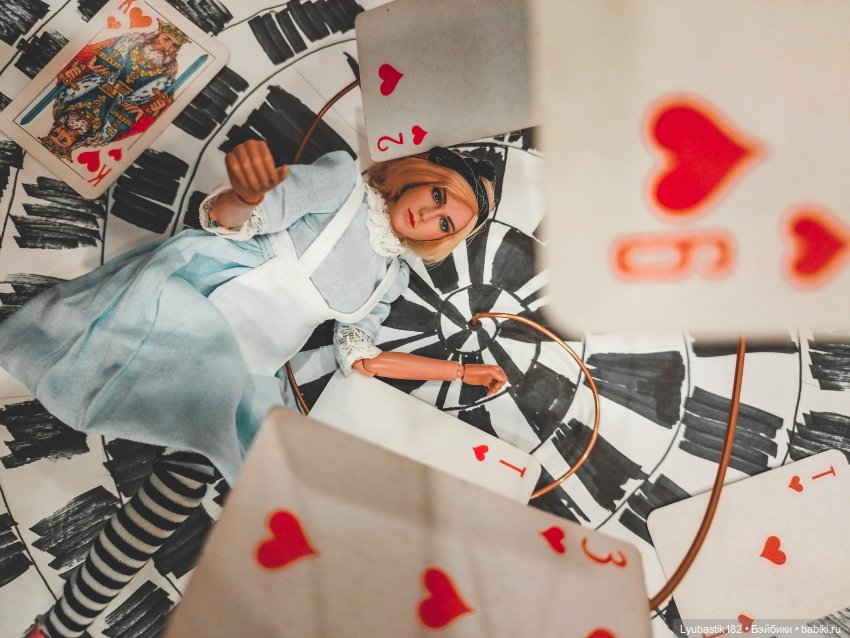 По следам Алисы — Коллекционные экшн (фото 2)