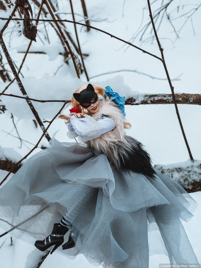 По следам Алисы — Коллекционные экшн