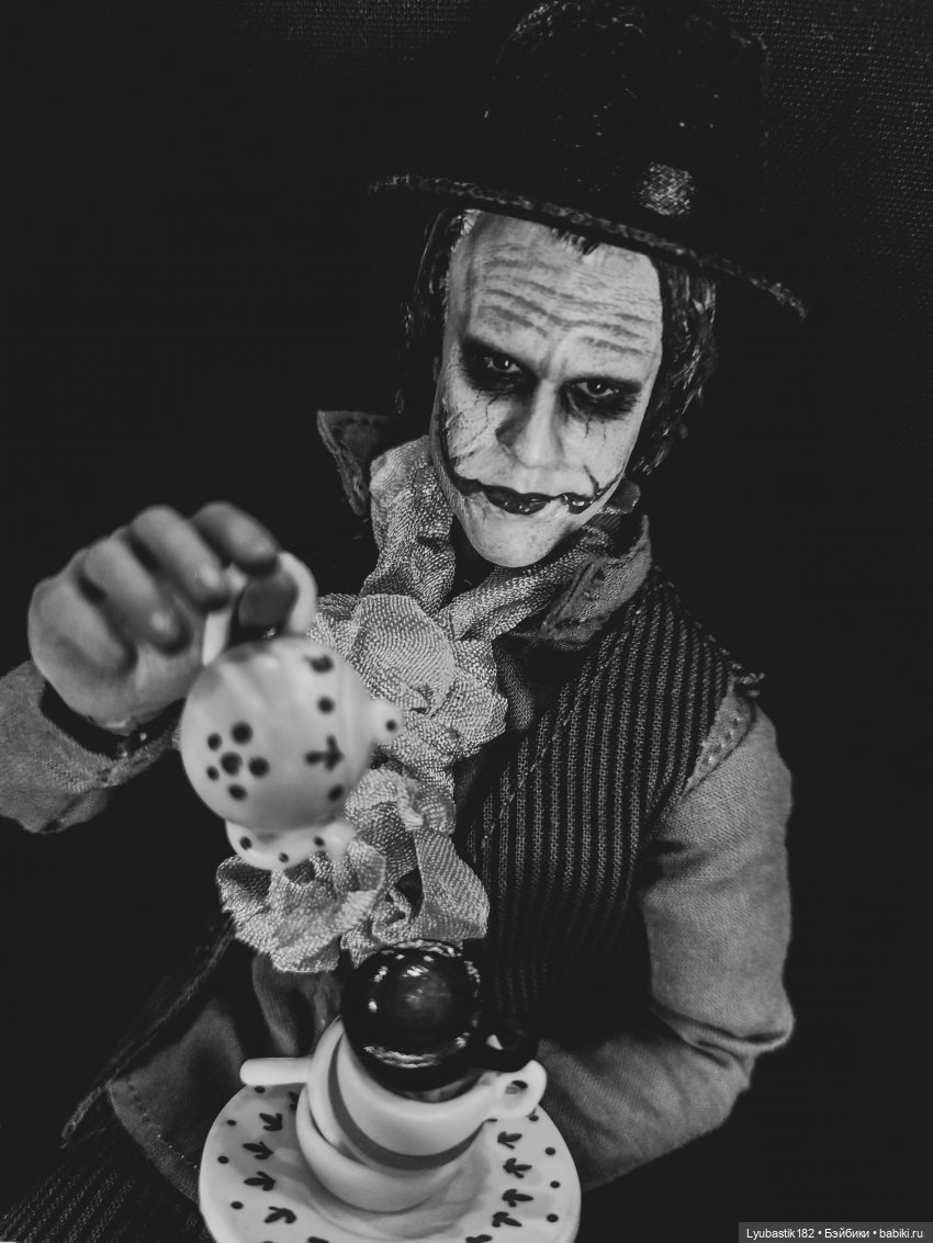 По следам Алисы — Коллекционные экшн