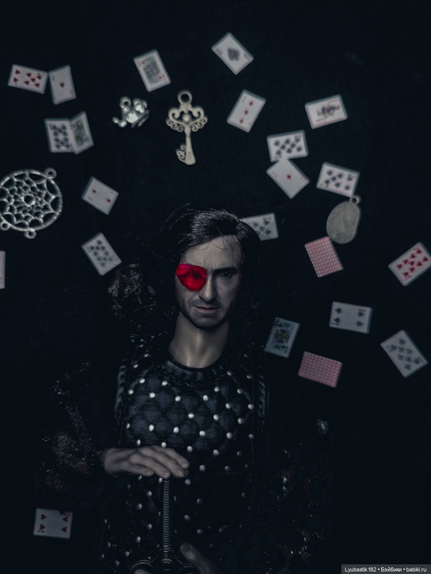 По следам Алисы — Коллекционные экшн