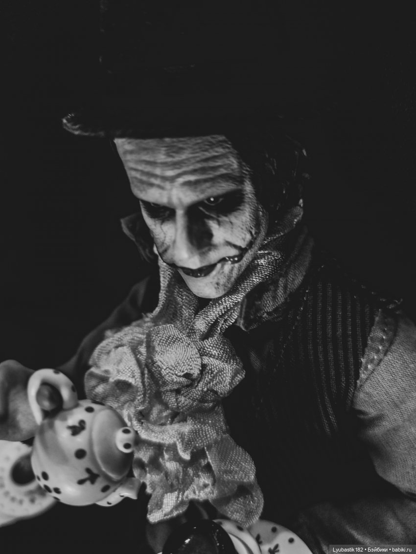 По следам Алисы — Коллекционные экшн