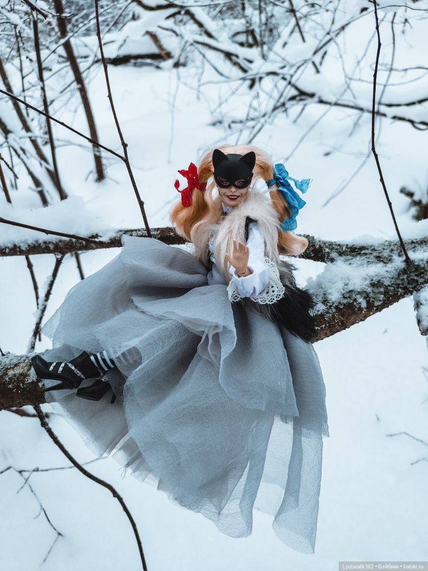 По следам Алисы — Коллекционные экшн