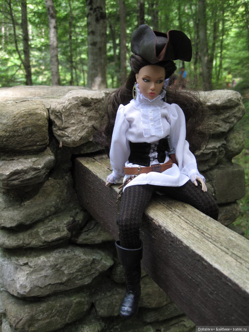Пиратские будни Каролины — Гибриды шарнирных кукол (не БЖД): подбор тела (фото 4)