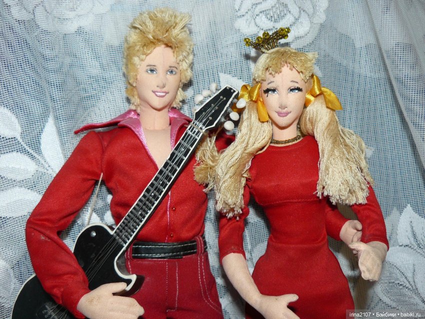 Вот такие куклы Ларисы попались мне несколько лет назад. Не подскажите, в какую цену они могут встать? Кулы 80-х годов. Сшиты на заказ Московской области.