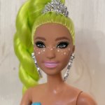 Barbie extra (Барби экстра) #11 на теле Барби color reveal