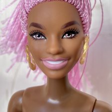 Barbie extra (Барби экстра) #10 на теле Барби  Color Reveal