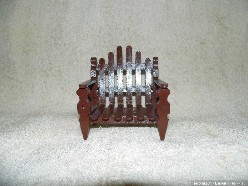 Кресла и стулья для кукол из прищепок и палочек от мороженого