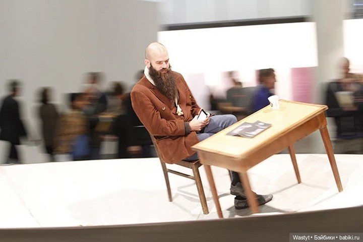 Жизнь на карусели: «Эгоцентричная система» Юлиуса фон Бисмарка