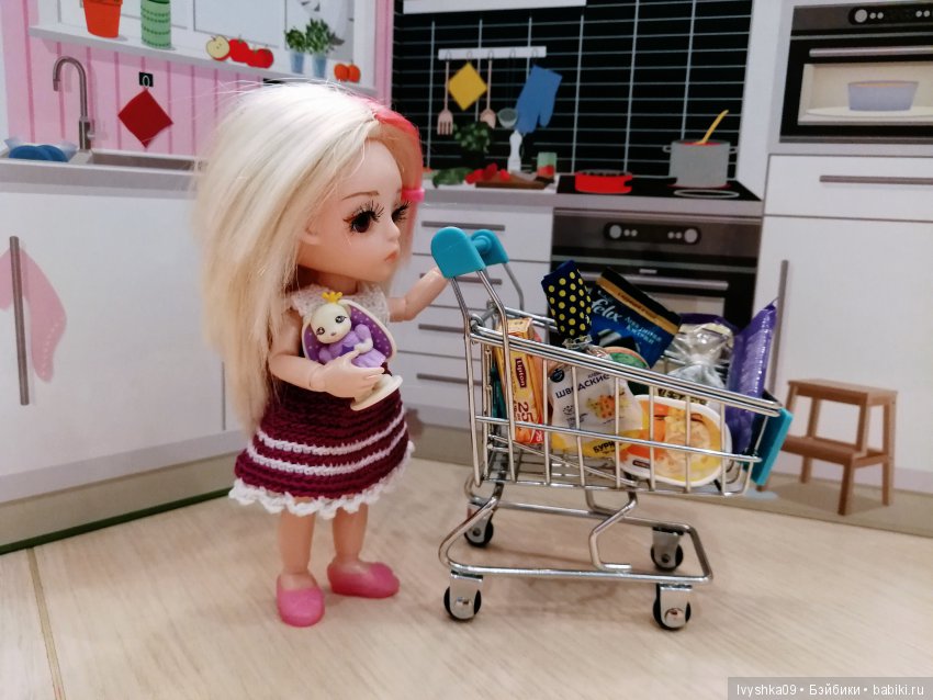 Эми из Китая, смена имиджа малышки шарнирки