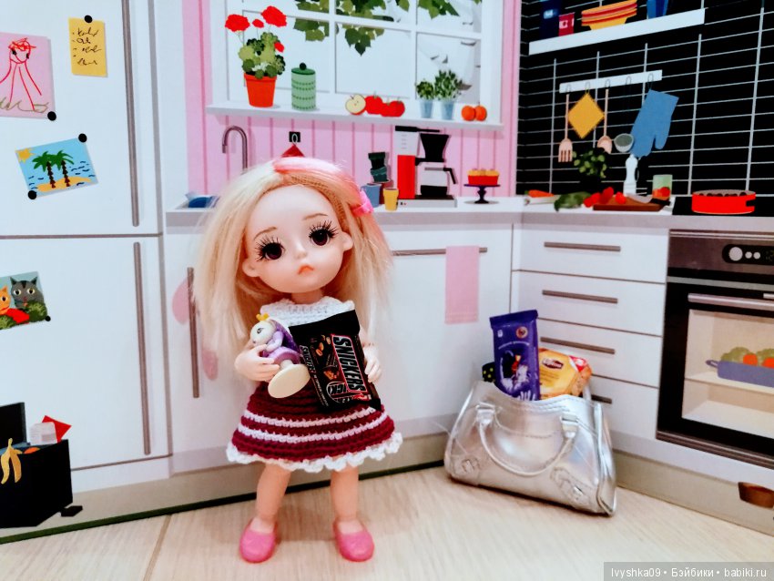 Эми из Китая, смена имиджа малышки шарнирки