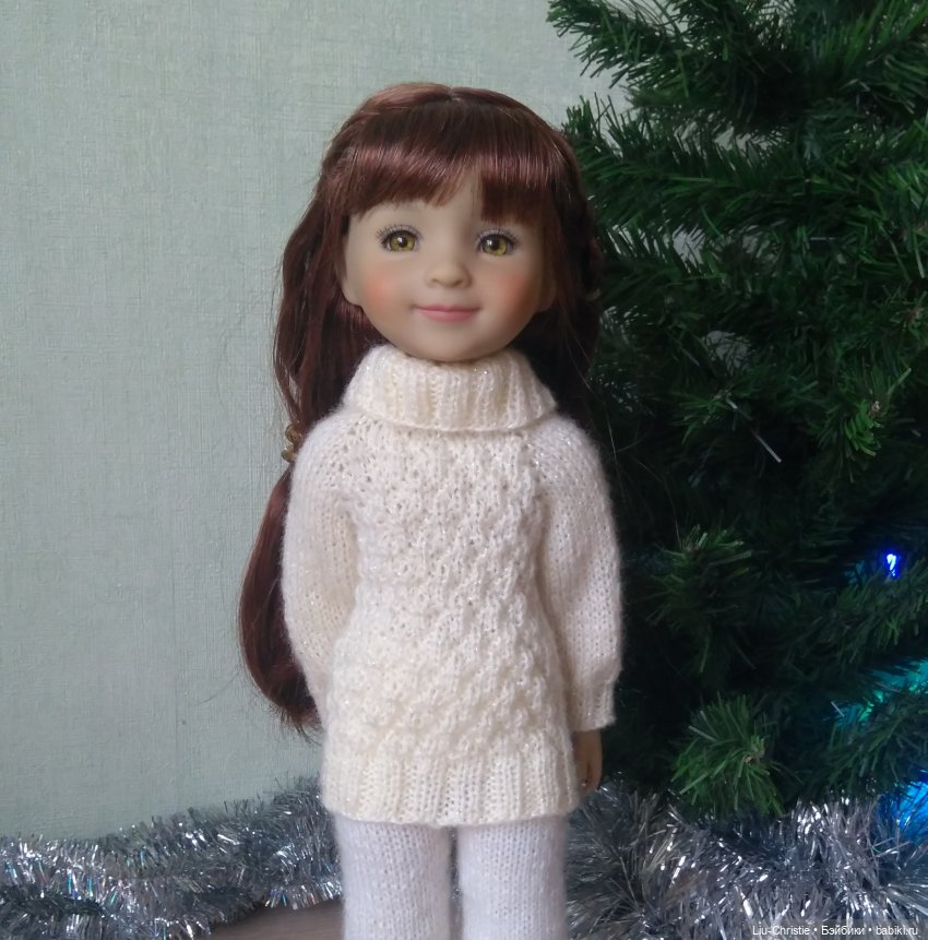 Бэлла. Знакомство — Куклы Ruby Red (Руби Ред) Fashion Friends: Siblies (фото 3)