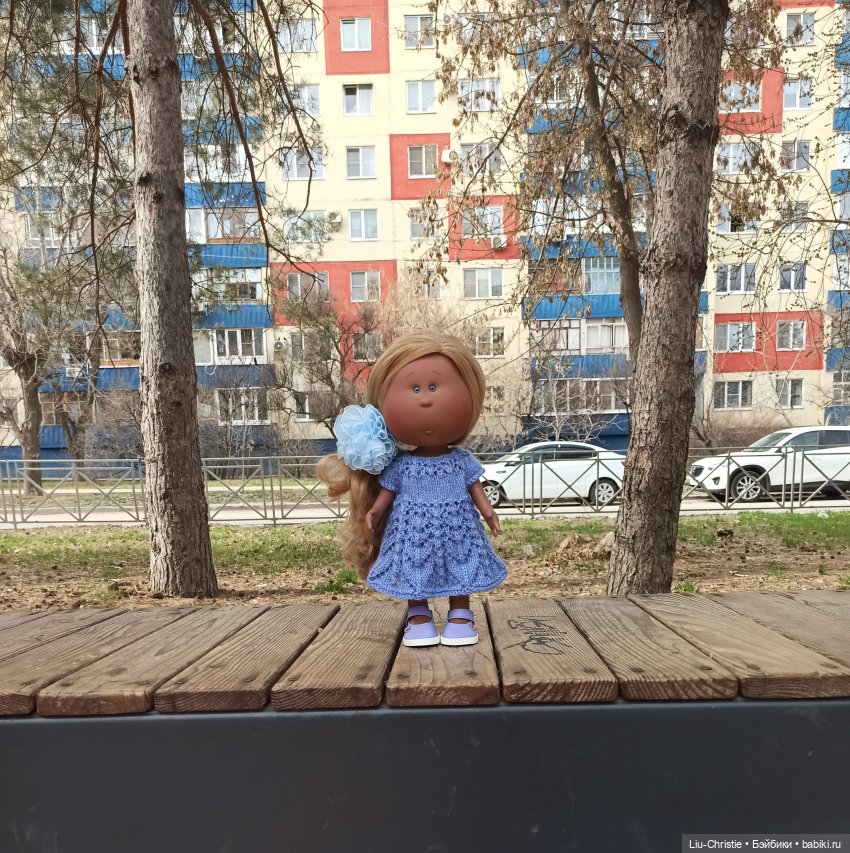 Первая прогулка — Куклы Ruby Red (Руби Ред) Fashion Friends: Siblies (фото 10)