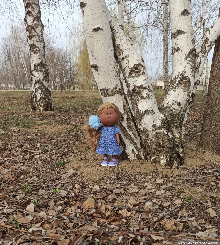 Первая прогулка — Куклы Ruby Red (Руби Ред) Fashion Friends: Siblies (фото 2)