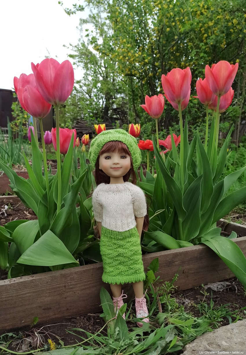 Весна. Тюльпаны. Бэлла | Бэйбики Весна. Тюльпаны. Бэлла — Куклы Ruby Red (Руби Ред) Fashion Friends: Siblies (фото 6)