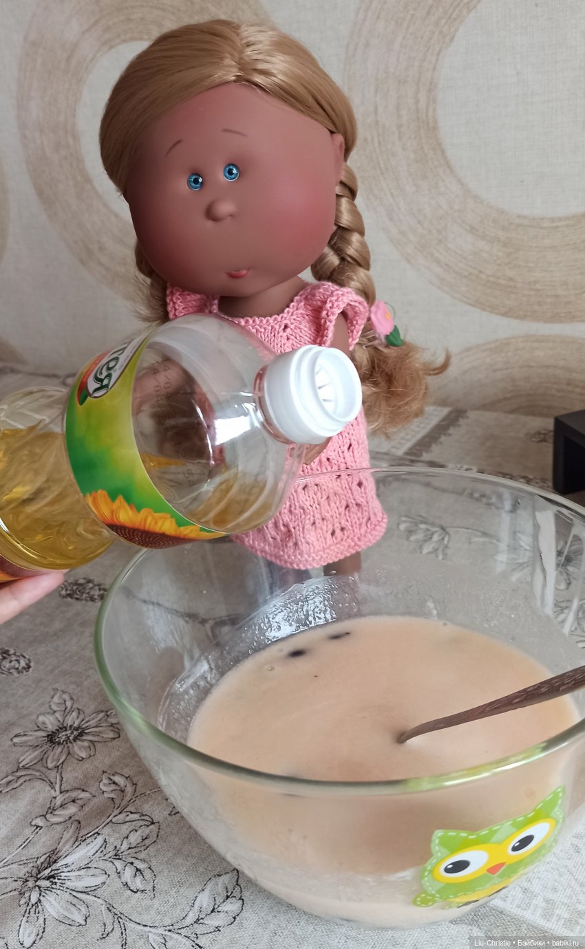 А давайте печь пирог — Куклы Nines d'Onil (Нинес): Миа (Mia) (фото 4)