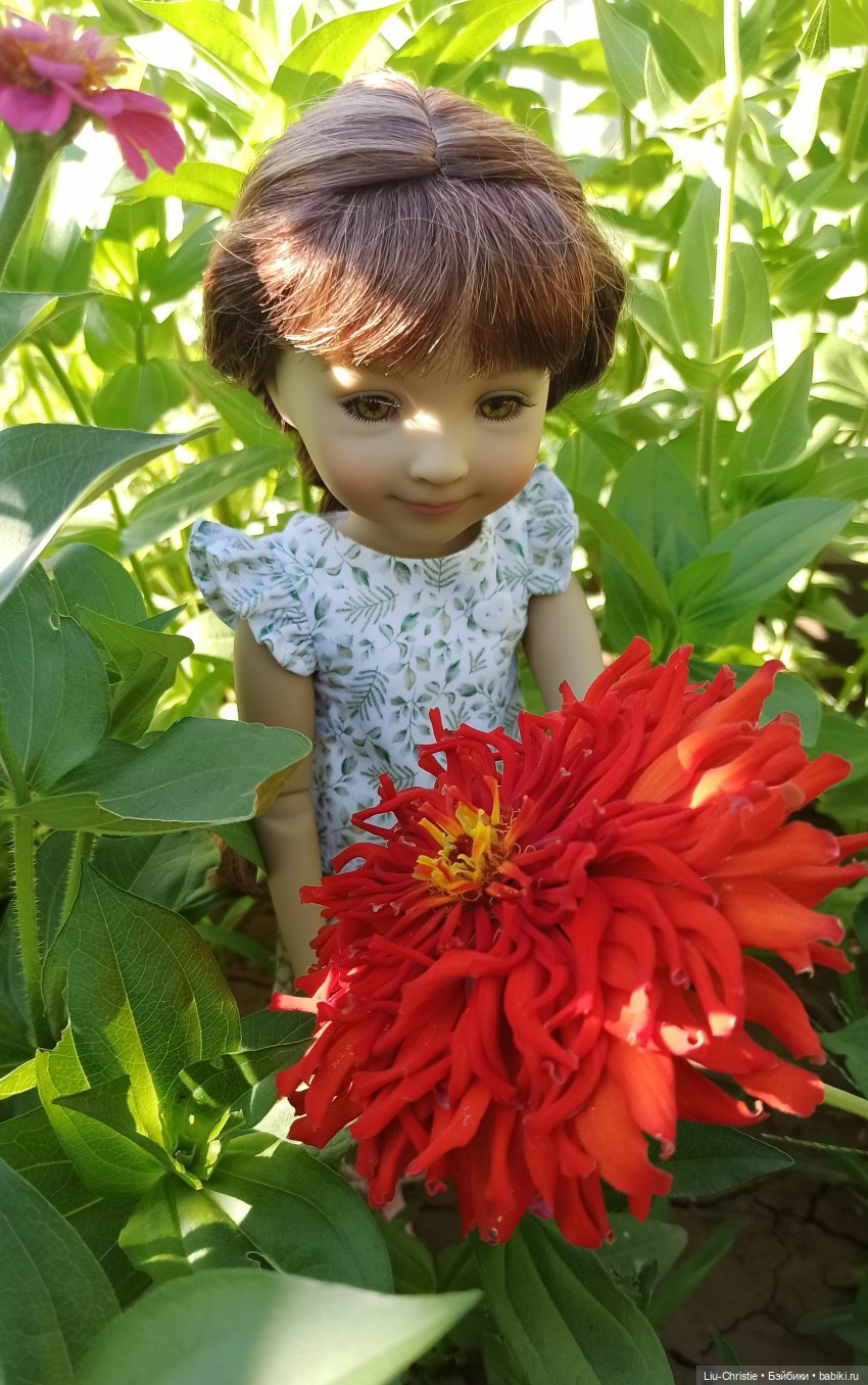 Лето 2024 и Белка — Куклы Ruby Red (Руби Ред) Fashion Friends: Siblies (фото 8)