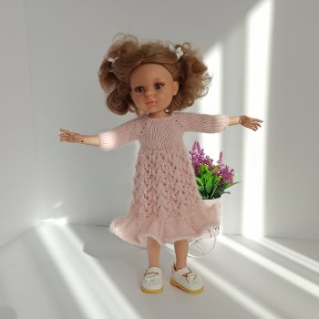 Девочки так любят наряжаться