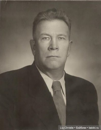 Прогулка Вики по парку — Куклы Ruby Red (Руби Ред) Fashion Friends: Siblies