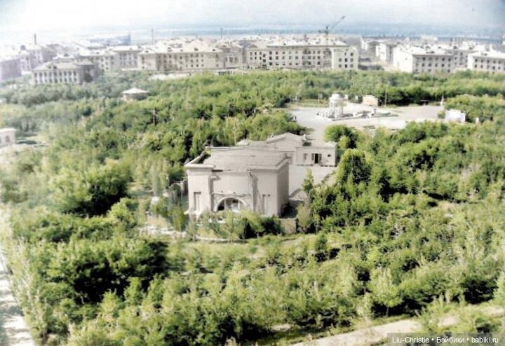 Прогулка Вики по парку — Куклы Ruby Red (Руби Ред) Fashion Friends: Siblies