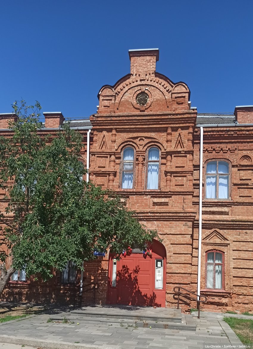 Вики в картинной галерее, ч. 1 (фото 2)