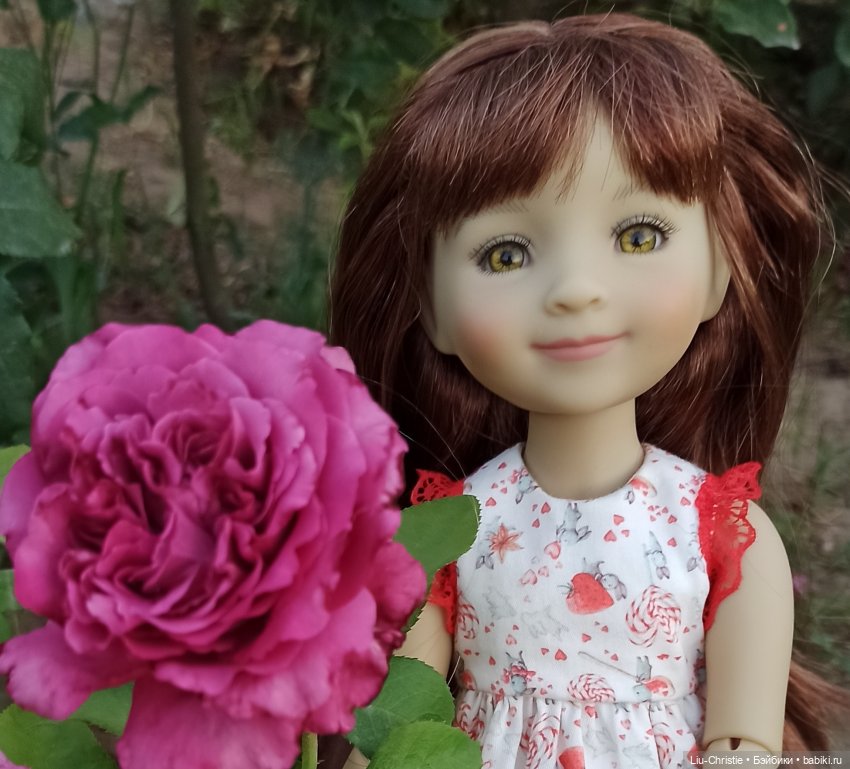 Белка и цветы — Куклы Ruby Red (Руби Ред) Fashion Friends: Siblies (фото 7)