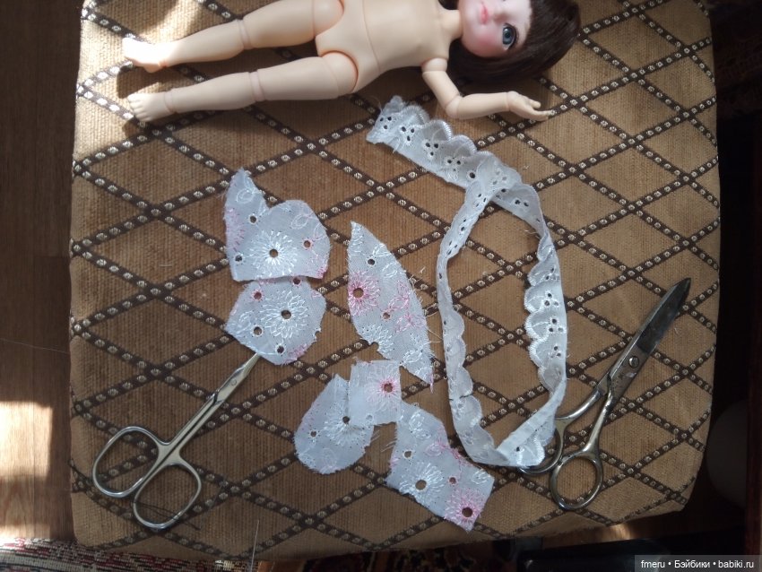 Кружевное платье для моей любимицы (фото 6)