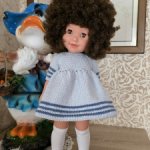 Классные вязаные платьица для кукол ростом до 50 см