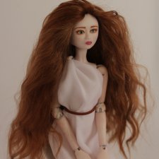 Фарфоровая шарнирная кукла Артемида