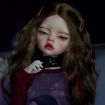 Ларина с прикрытыми глазками на теле Huajing