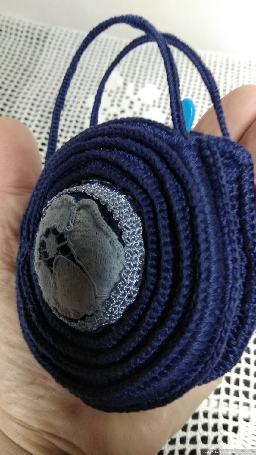 Платье с галстуком, сумочкой и беретиком | Бэйбики Платье с галстуком, сумочкой и беретиком (фото 3)