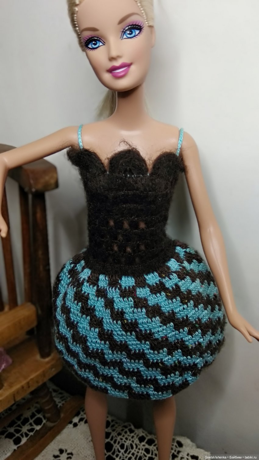 Платье на основе тесьмы — Одежда и обувь для кукол своими руками: фото