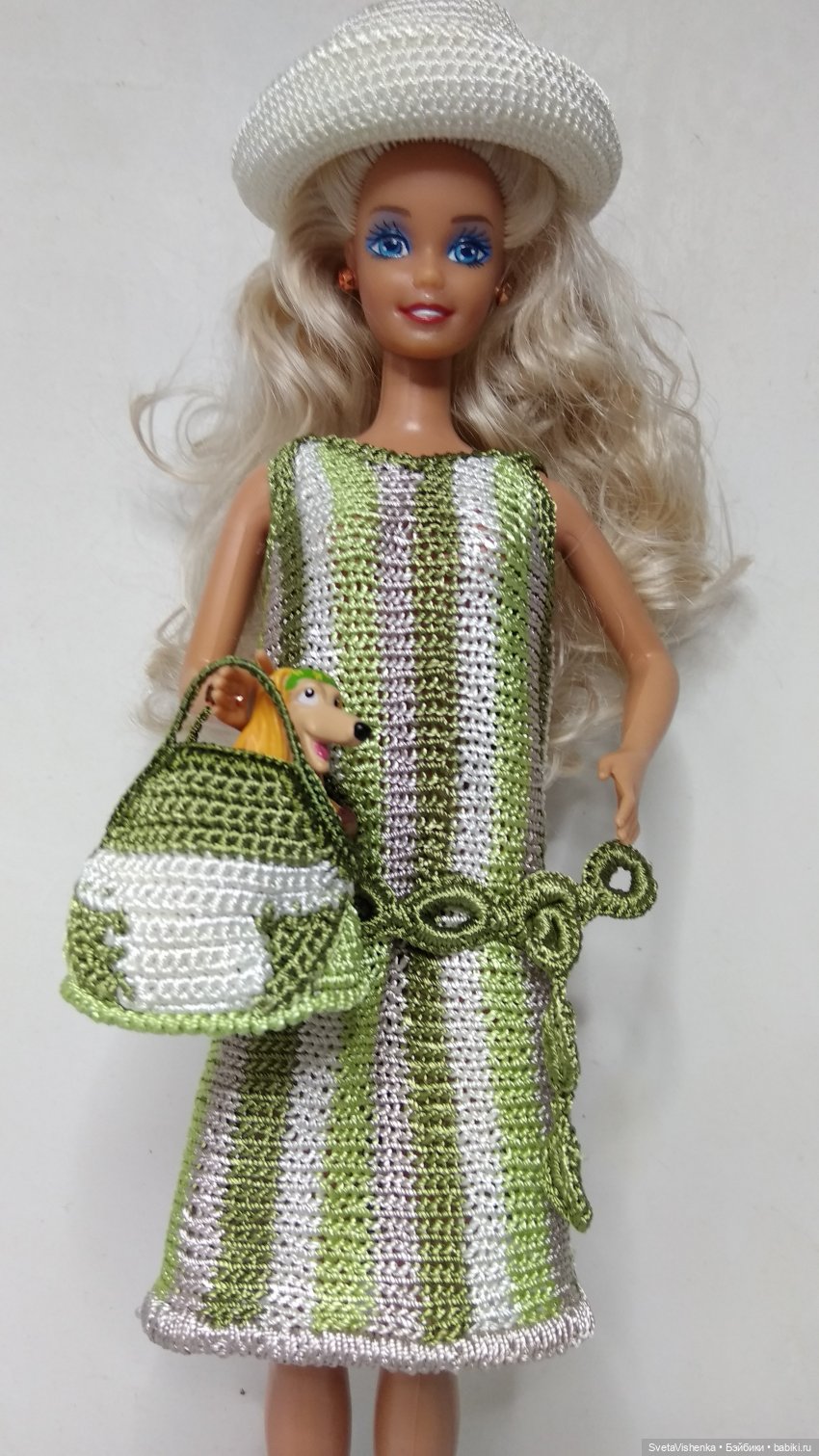 Вязаное платье, сумочка и шляпка для Барби (фото 2)