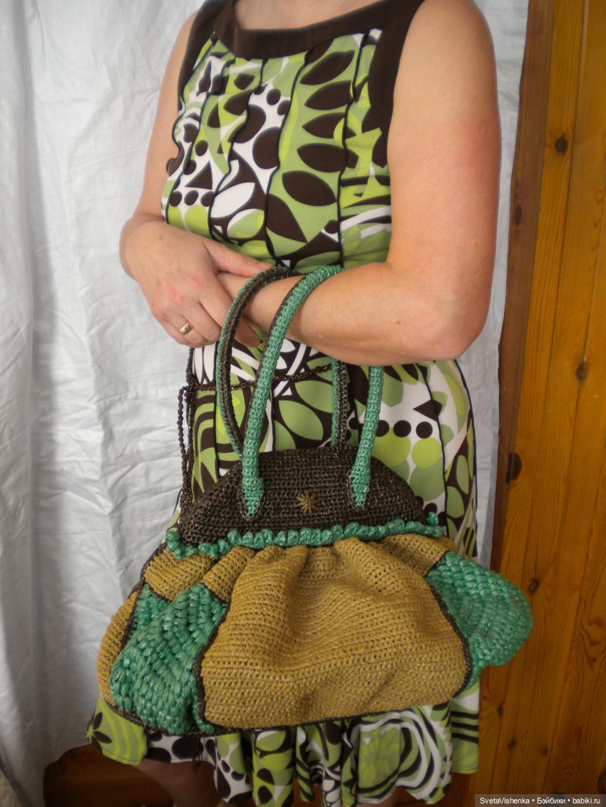 Вязаное платье, сумочка и шляпка для Барби (фото 4)