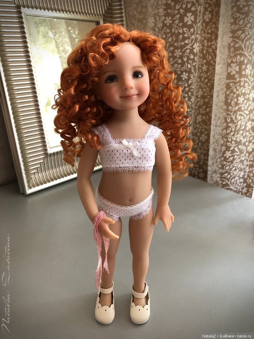 Новенькая, тоже маленькая и (а как иначе?) опять рыженькая