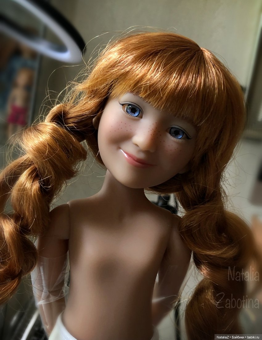 "Смешинка в глаз попала" — Дафна Ruby Red