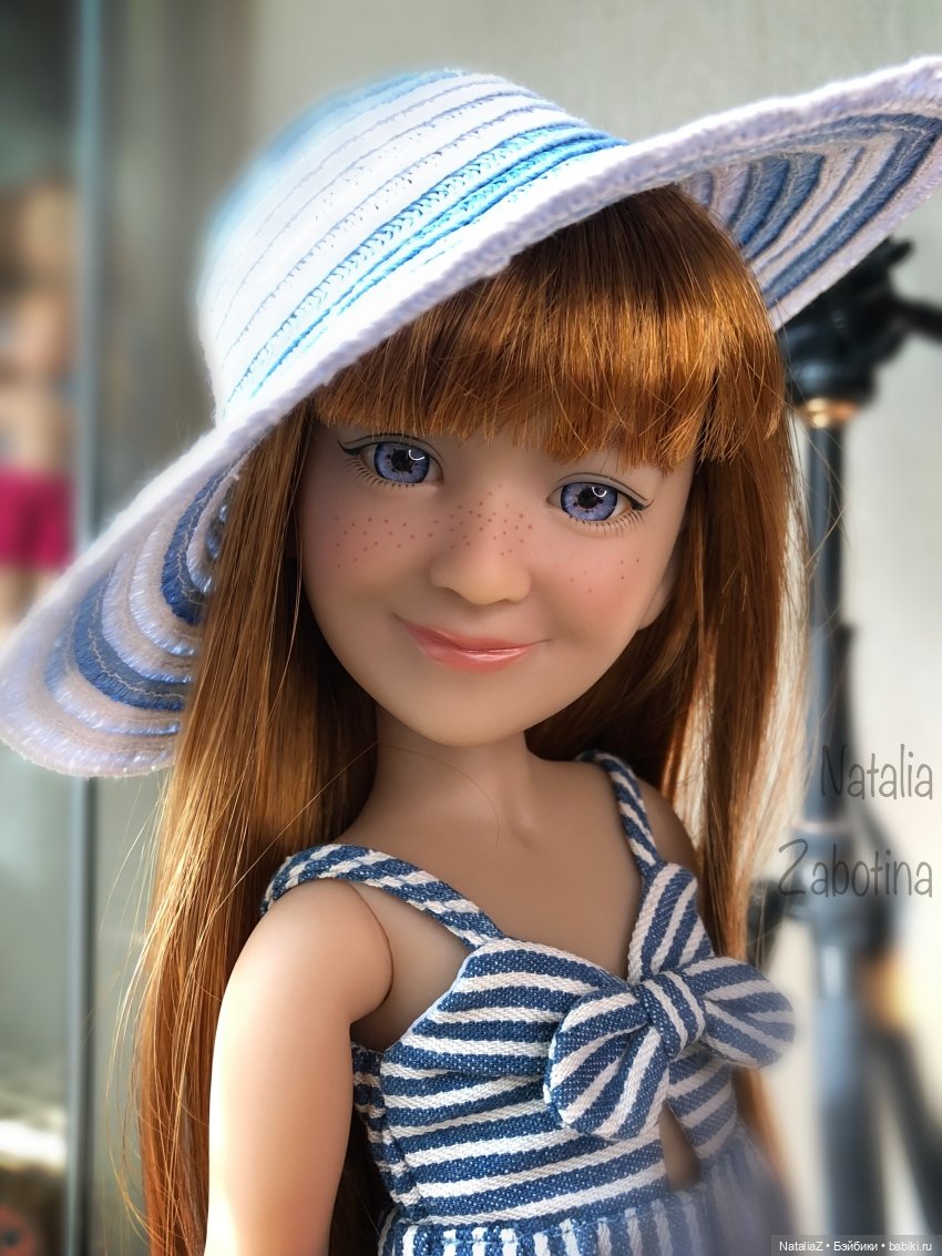 "Смешинка в глаз попала" — Дафна Ruby Red