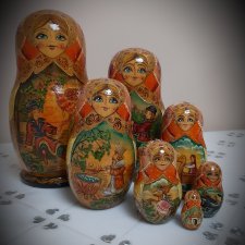 Высокохудожественные старенькие матрёшки