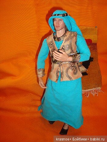 От тапочек до восточного наряда... Одевание базового экшена от Hot Toys