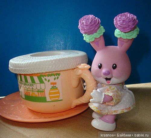 Tea Bunnies by Tomy Uneeda/The Beanstalk Group