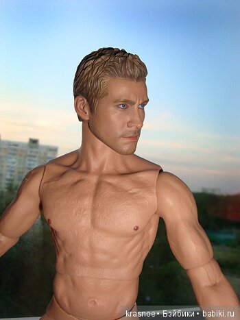 Базовый экшен от Hot Toys (фото 6)