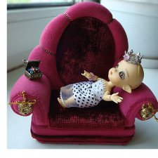 Какой из кресла-кольцедержателя получился трон