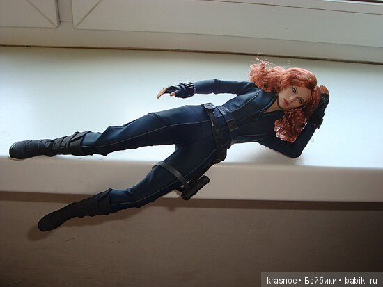 Черная вдова от Hot Toys — Коллекционные фигурки Hot Toys (Хот Тойс) 1:6: фото
