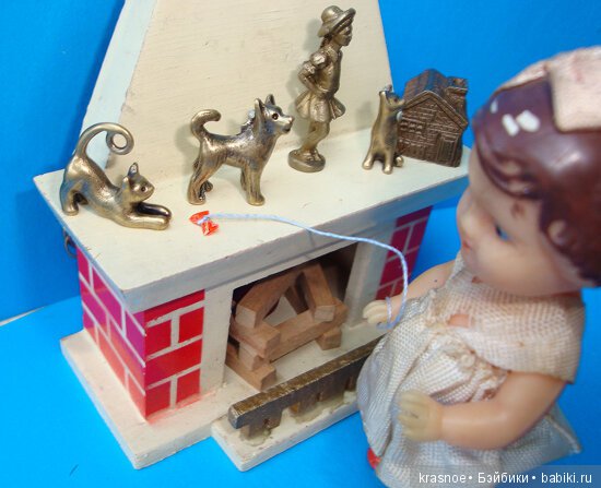 Во что мы с куклами играем? Во все! Брелочки с ювелирной выставки (фото 4)