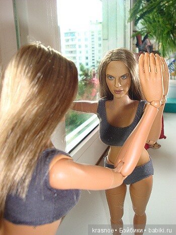 Базовая экшен от Hot Toys. Кубинка (фото 4)