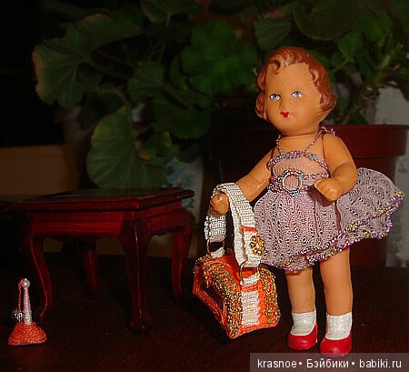 Во что мы с куклами играем? Минипига загоняем (фото 6)